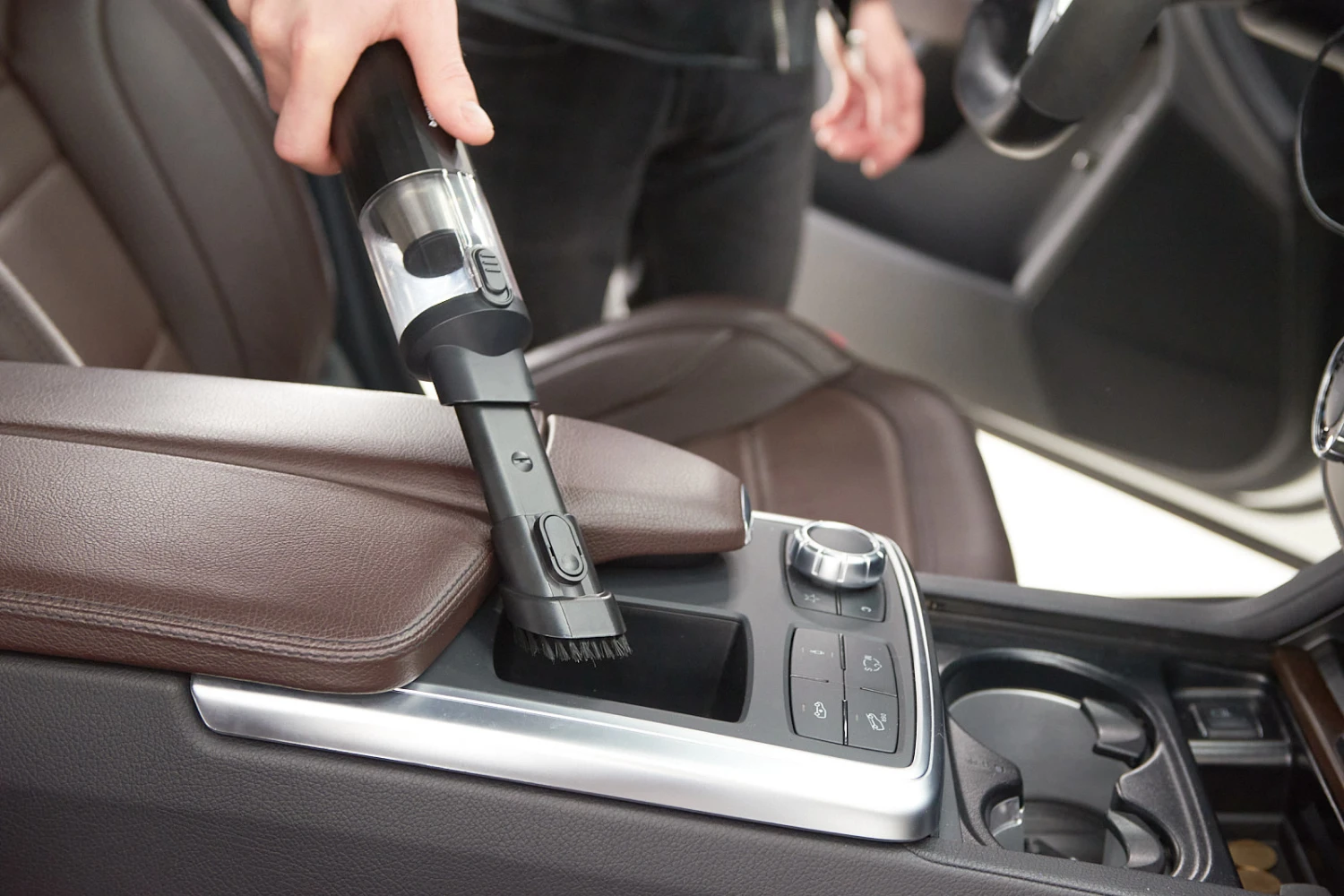 cordless handheld vacuum for Audi Q5