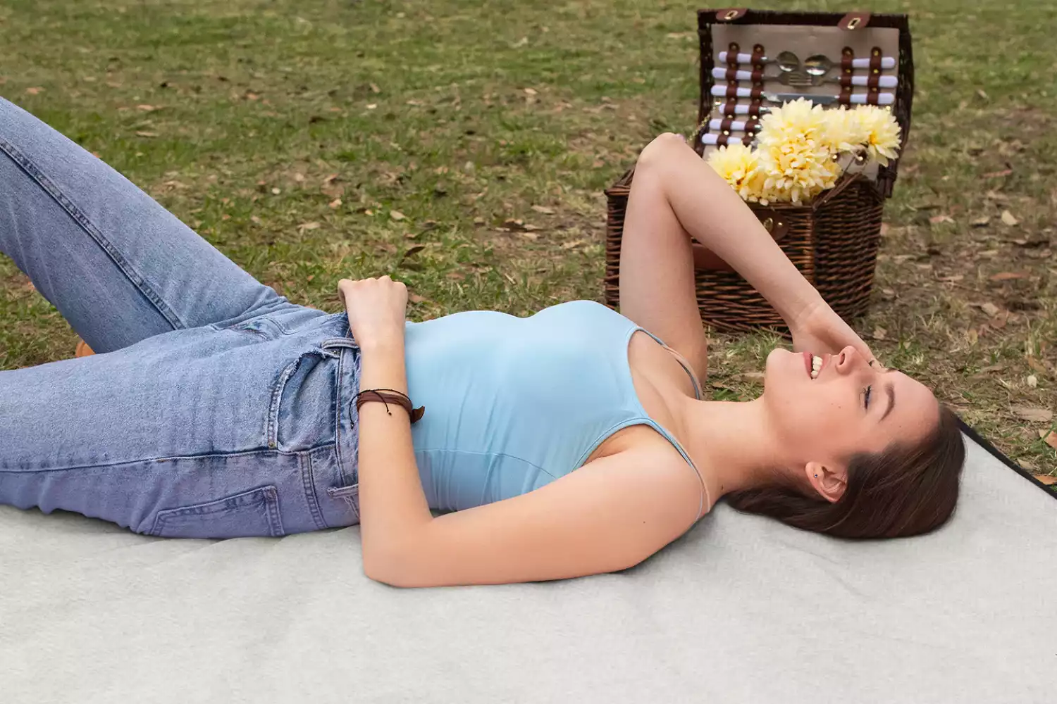 compact picnic blanket