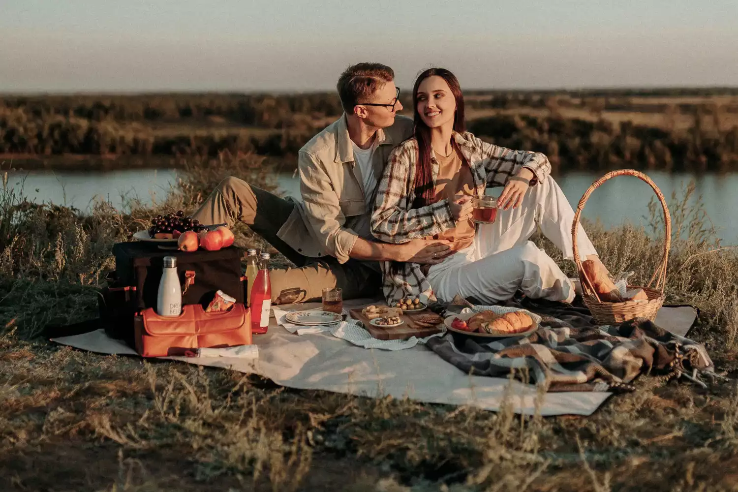 compact picnic blanket